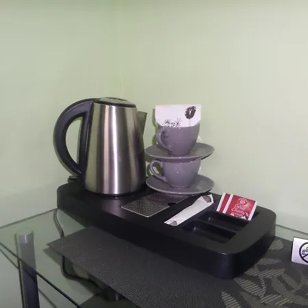 Hostel Incepcja 33 *